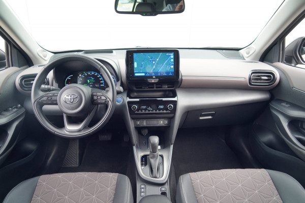 Toyota Yaris Cross 1.5 Hybrid Executive / 10dkm NAP / Head-Up / Navigatie / Camera / Stoelverw.