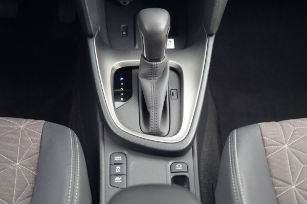 Toyota Yaris Cross 1.5 Hybrid Executive / 10dkm NAP / Head-Up / Navigatie / Camera / Stoelverw.