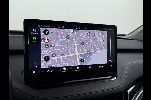 Škoda ENYAQ iV 80 204PK Leder Trekhaak Adap.Cruise Stoel+Stuurverwarming Camera 3-Zone Ecc Elek.Achterklep Keyless Apple Carplay Android Auto N Comfort plus-pakket  Assistentie Pakket Climate-pakket P-Assist Lmv Led Isofix Privacy Glas 1.000KG Trekgewicht 1e Eigenaar Origineel Nederlandse Auto