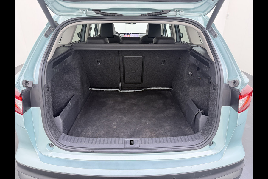 Škoda ENYAQ iV 80 204PK Leder Trekhaak Adap.Cruise Stoel+Stuurverwarming Camera 3-Zone Ecc Elek.Achterklep Keyless Apple Carplay Android Auto N Comfort plus-pakket  Assistentie Pakket Climate-pakket P-Assist Lmv Led Isofix Privacy Glas 1.000KG Trekgewicht 1e Eigenaar Origineel Nederlandse Auto