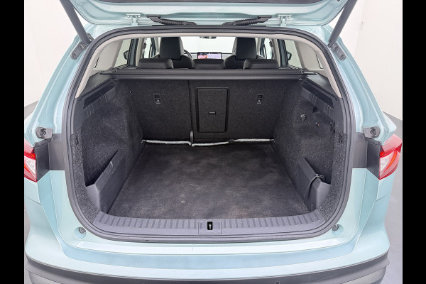 Škoda ENYAQ iV 80 204PK Leder Trekhaak Adap.Cruise Stoel+Stuurverwarming Camera 3-Zone Ecc Elek.Achterklep Keyless Apple Carplay Android Auto N Comfort plus-pakket  Assistentie Pakket Climate-pakket P-Assist Lmv Led Isofix Privacy Glas 1.000KG Trekgewicht 1e Eigenaar Origineel Nederlandse Auto
