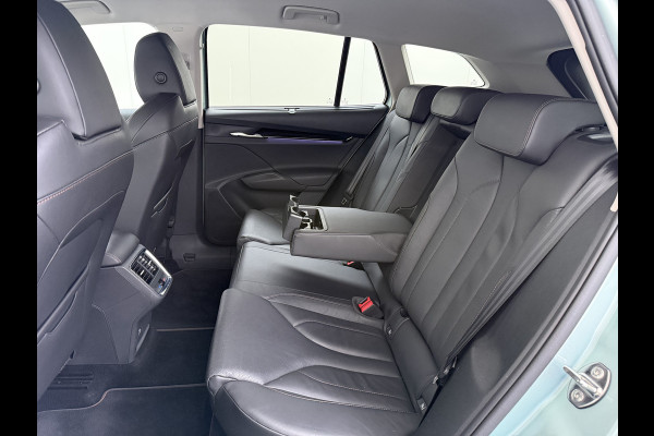 Škoda ENYAQ iV 80 204PK Leder Trekhaak Adap.Cruise Stoel+Stuurverwarming Camera 3-Zone Ecc Elek.Achterklep Keyless Apple Carplay Android Auto N Comfort plus-pakket  Assistentie Pakket Climate-pakket P-Assist Lmv Led Isofix Privacy Glas 1.000KG Trekgewicht 1e Eigenaar Origineel Nederlandse Auto