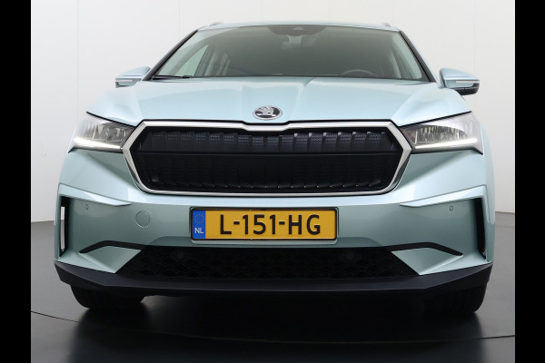 Škoda ENYAQ iV 80 204PK Leder Trekhaak Adap.Cruise Stoel+Stuurverwarming Camera 3-Zone Ecc Elek.Achterklep Keyless Apple Carplay Android Auto N Comfort plus-pakket  Assistentie Pakket Climate-pakket P-Assist Lmv Led Isofix Privacy Glas 1.000KG Trekgewicht 1e Eigenaar Origineel Nederlandse Auto