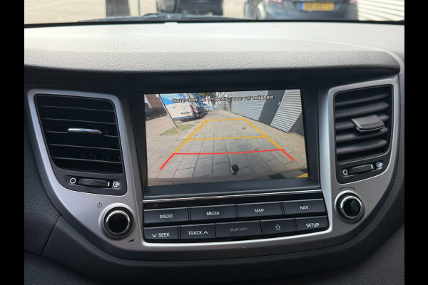 Hyundai Tucson 1.6 T-GDi Premium 177PK - Navigatie I Leer I Airco I 19 inch Sport velgen I LED I PDC & Camera I Dealer onderhouden