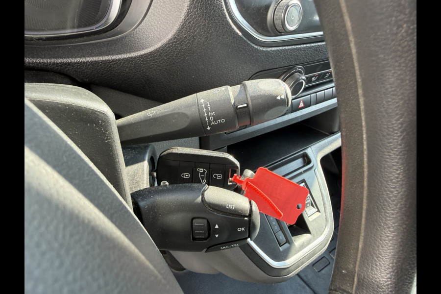 Peugeot e-Expert 75 kWh 136PK L2H1 330km WLTP 96.3% (SOH) Snelladen Climate Control Cruise Control Parkeersensoren Achter
