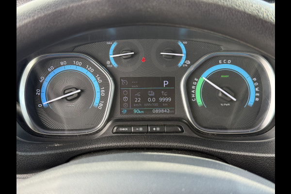 Peugeot e-Expert 75 kWh 136PK L2H1 330km WLTP 96.3% (SOH) Snelladen Climate Control Cruise Control Parkeersensoren Achter