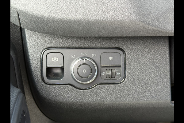 Mercedes-Benz eSprinter 312 55kWh L2H2 Elektrisch 145km WLTP 80kw Snelladen Climate Control Camera