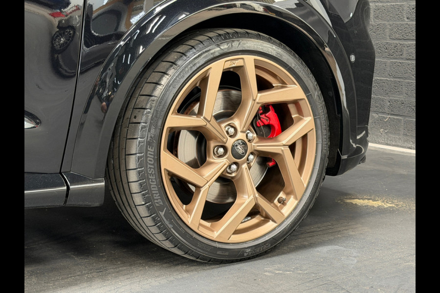 Ford Puma 1.5 EcoBoost ST-X Gold Edition Limited 668/999 | Alcantara | Kuipstoelen | B&O | Full Option | 1e eigenaar | Uniek