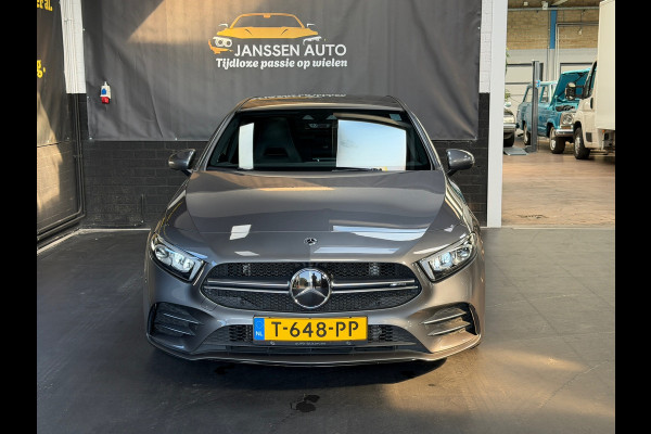 Mercedes-Benz A-Klasse AMG 35 4MATIC Premium Plus | Pano | Sfeer | Burmester | Camera | ACC | Nieuwstaat | Dealeronderhouden