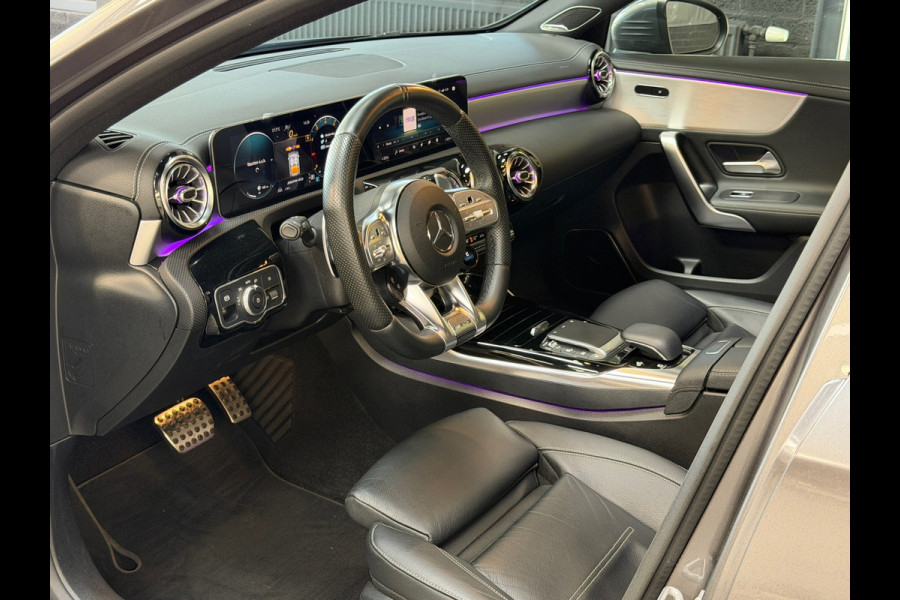 Mercedes-Benz A-Klasse AMG 35 4MATIC Premium Plus | Pano | Sfeer | Burmester | Camera | ACC | Nieuwstaat | Dealeronderhouden