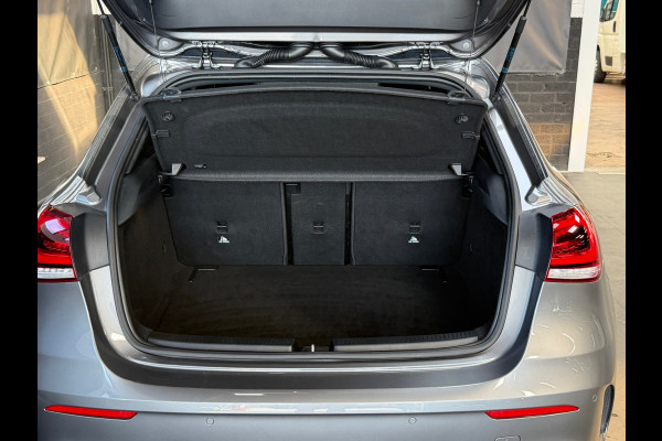 Mercedes-Benz A-Klasse AMG 35 4MATIC Premium Plus | Pano | Sfeer | Burmester | Camera | ACC | Nieuwstaat | Dealeronderhouden