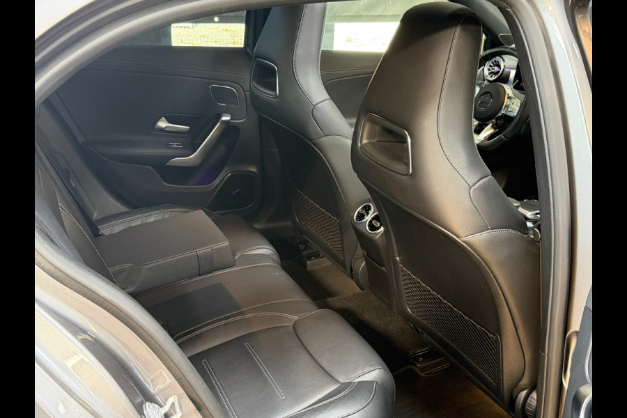 Mercedes-Benz A-Klasse AMG 35 4MATIC Premium Plus | Pano | Sfeer | Burmester | Camera | ACC | Nieuwstaat | Dealeronderhouden