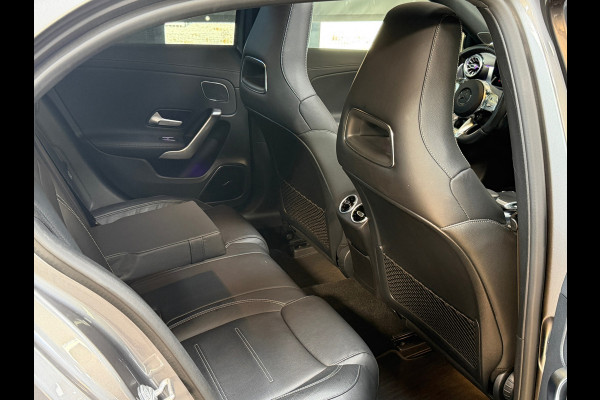 Mercedes-Benz A-Klasse AMG 35 4MATIC Premium Plus | Pano | Sfeer | Burmester | Camera | ACC | Nieuwstaat | Dealeronderhouden