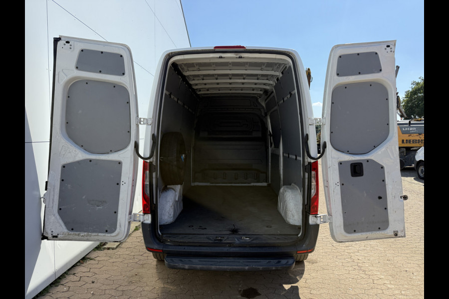 Mercedes-Benz eSprinter 312 55kWh L2H2 Elektrisch 168km WLTP 80kw Snelladen Climate Control