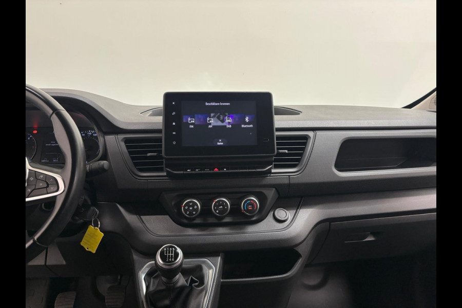 Renault Trafic 2.0 Blue dCi 150PK T30 L2H1 Advance Airco Bluetooth Camera Cruise Parkeersensoren Trekhaak