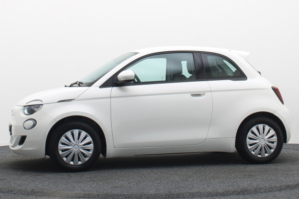 Fiat 500E Icon 42 kWh SOH 95,6%, Virtual Cockpit, Apple Carplay, Lane Assist, Climate