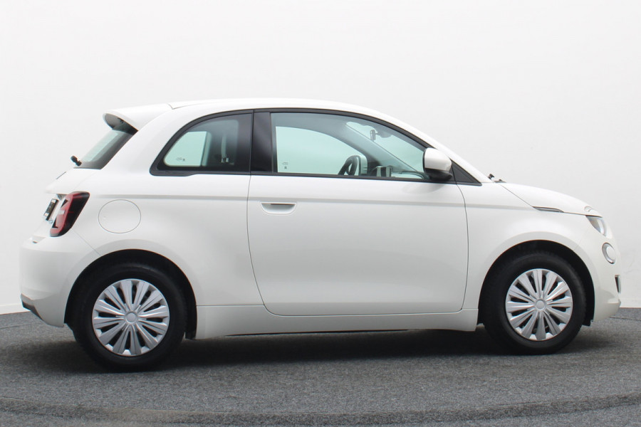 Fiat 500E Icon 42 kWh SOH 95,6%, Virtual Cockpit, Apple Carplay, Lane Assist, Climate