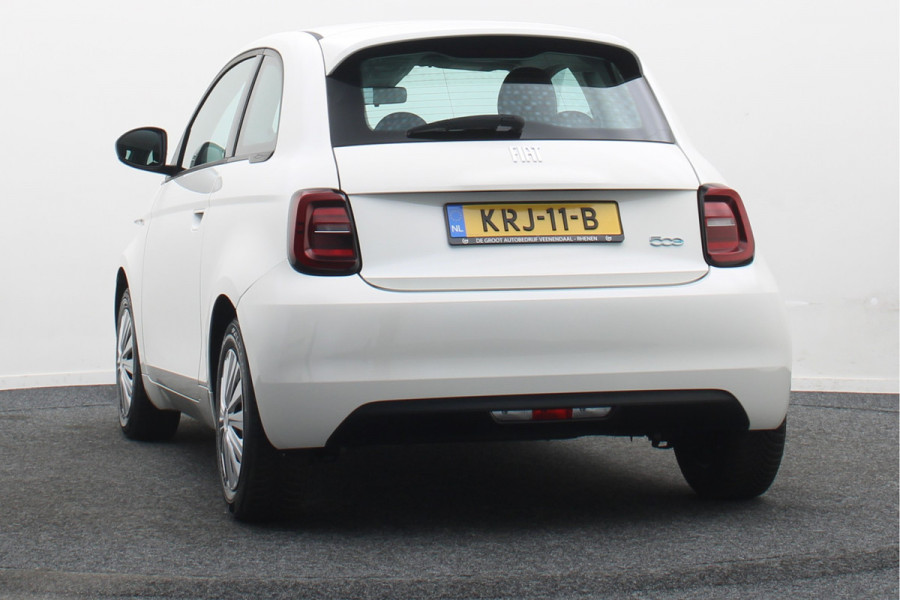Fiat 500E Icon 42 kWh SOH 95,6%, Virtual Cockpit, Apple Carplay, Lane Assist, Climate