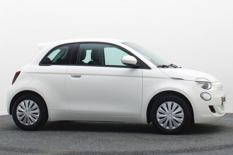 Fiat 500E Icon 42 kWh SOH 95,6%, Virtual Cockpit, Apple Carplay, Lane Assist, Climate