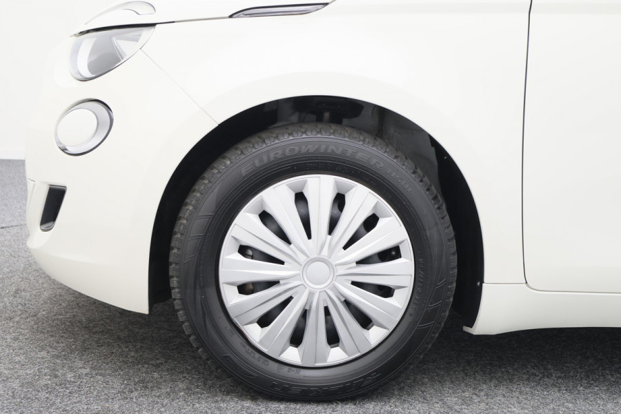 Fiat 500E Icon 42 kWh SOH 95,6%, Virtual Cockpit, Apple Carplay, Lane Assist, Climate