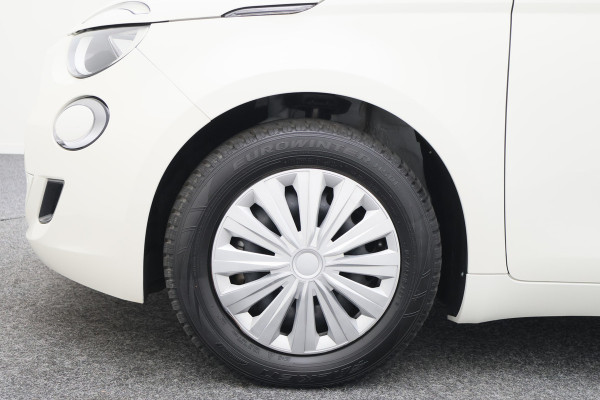 Fiat 500E Icon 42 kWh SOH 95,6%, Virtual Cockpit, Apple Carplay, Lane Assist, Climate
