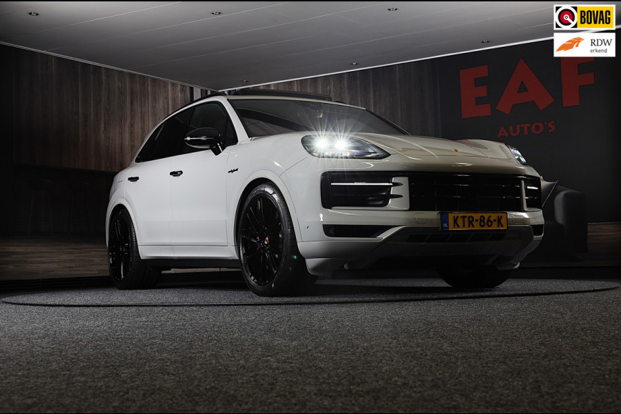 Porsche Cayenne 3.0 S E-Hybrid / 520 Pk / Head Up / 4W Sturing / Acc / Sport Design / Luchtvering / Sport Chrono / Open Pano / 22