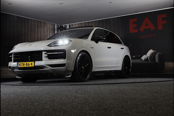Porsche Cayenne 3.0 S E-Hybrid / 520 Pk / Head Up / 4W Sturing / Acc / Sport Design / Luchtvering / Sport Chrono / Open Pano / 22