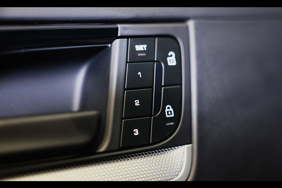 Porsche Cayenne 3.0 S E-Hybrid / 520 Pk / Head Up / 4W Sturing / Acc / Sport Design / Luchtvering / Sport Chrono / Open Pano / 22