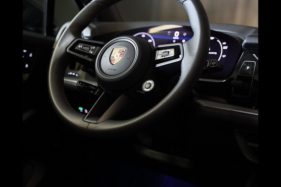Porsche Cayenne 3.0 S E-Hybrid / 520 Pk / Head Up / 4W Sturing / Acc / Sport Design / Luchtvering / Sport Chrono / Open Pano / 22