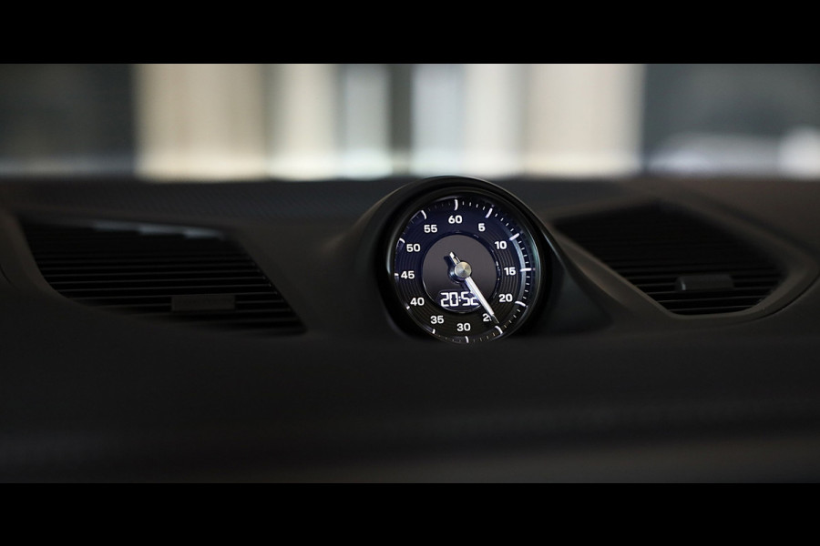 Porsche Cayenne 3.0 S E-Hybrid / 520 Pk / Head Up / 4W Sturing / Acc / Sport Design / Luchtvering / Sport Chrono / Open Pano / 22