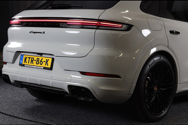 Porsche Cayenne 3.0 S E-Hybrid / 520 Pk / Head Up / 4W Sturing / Acc / Sport Design / Luchtvering / Sport Chrono / Open Pano / 22