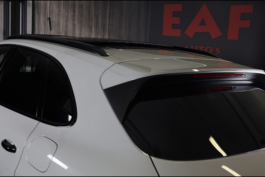 Porsche Cayenne 3.0 S E-Hybrid / 520 Pk / Head Up / 4W Sturing / Acc / Sport Design / Luchtvering / Sport Chrono / Open Pano / 22
