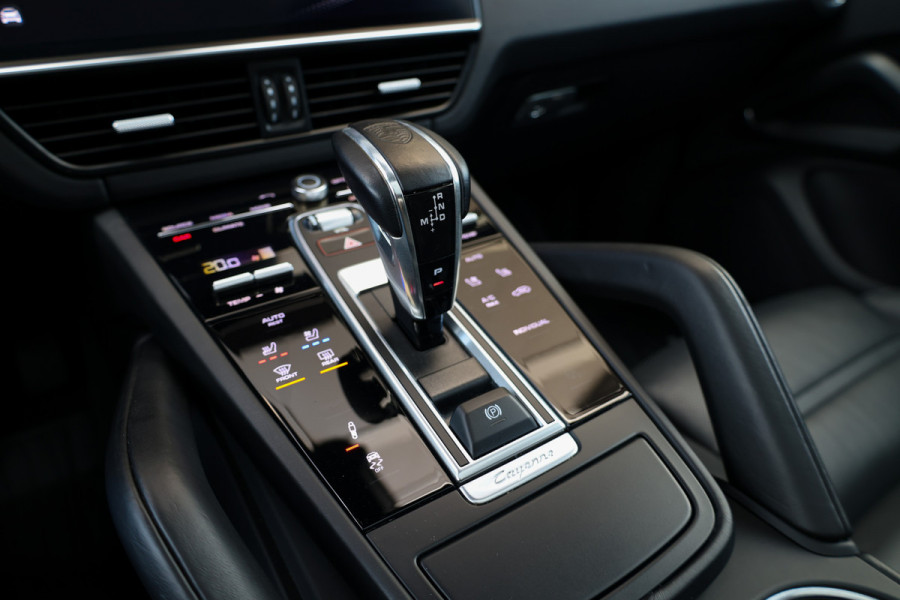 Porsche Cayenne Coupé 3.0 E-Hybrid Platinum Edition | NAP! | BTW | TECHART | FULL PPF! | PANO | STOELVENTILATIE | ACHTERASBESTURING |