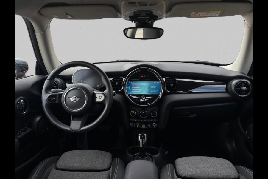 MINI Mini MINI Yours 33 kWh (NL-auto, 1e Eig, BTW, Camera, Carplay, Climate Con, Navi, Parkeersensor, Etc)