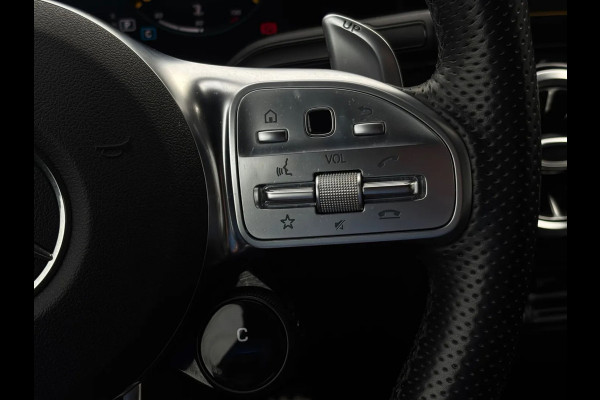 Mercedes-Benz GLA AMG 35 4MATIC (1e Eig, Dealer OndH, Panorama, SfeerV, Burmester, Head-up, Etc)