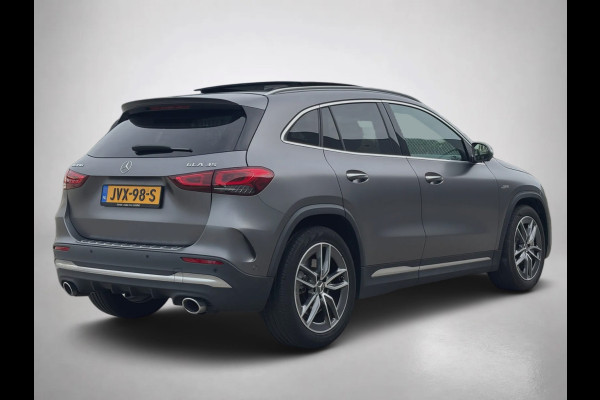 Mercedes-Benz GLA AMG 35 4MATIC (1e Eig, Dealer OndH, Panorama, SfeerV, Burmester, Head-up, Etc)