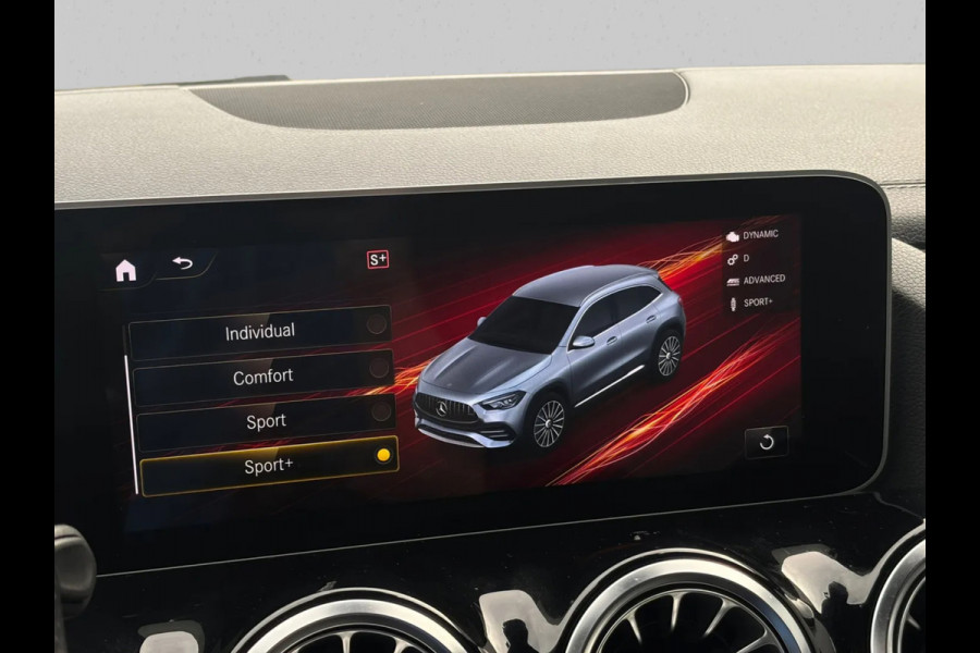 Mercedes-Benz GLA AMG 35 4MATIC (1e Eig, Dealer OndH, Panorama, SfeerV, Burmester, Head-up, Etc)