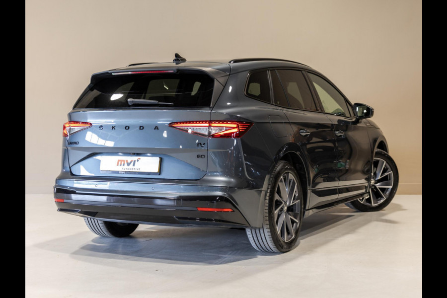 Škoda ENYAQ iV 60 Founders Edition Black Sportline / 179pk / Panorama dak / Achteruitrij camera / Memory stoelen /