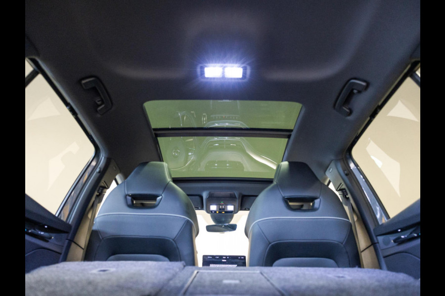 Škoda ENYAQ iV 60 Founders Edition Black Sportline / 179pk / Panorama dak / Achteruitrij camera / Memory stoelen /