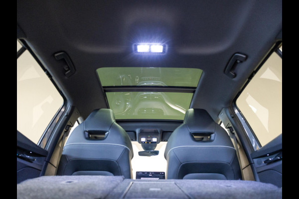 Škoda ENYAQ iV 60 Founders Edition Black Sportline / 179pk / Panorama dak / Achteruitrij camera / Memory stoelen /