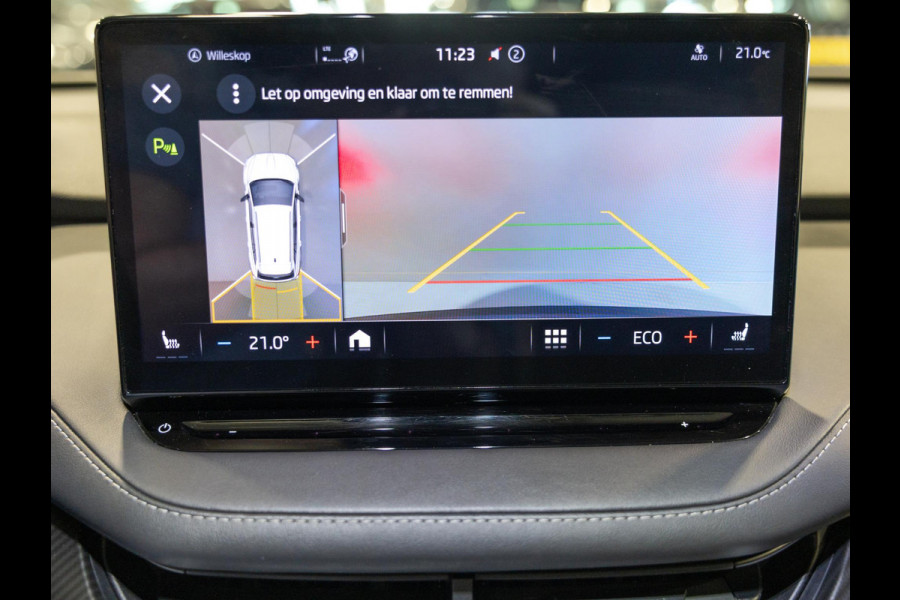 Škoda ENYAQ iV 60 Founders Edition Black Sportline / 179pk / Panorama dak / Achteruitrij camera / Memory stoelen /