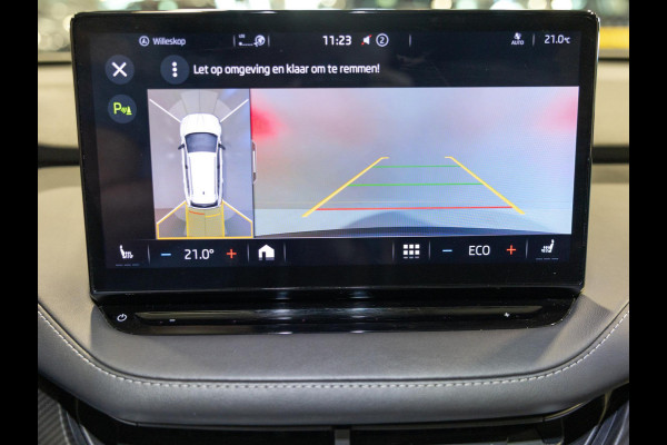 Škoda ENYAQ iV 60 Founders Edition Black Sportline / 179pk / Panorama dak / Achteruitrij camera / Memory stoelen /