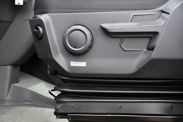 MAN TGE 3.180 35 2.0 L3H2 PB Edition Full Options! Adaptieve Cruise, Camera, Carplay, LED, 177pk, Automaat, Stoelverwarming, Multimedia, Geveerde stoel, Uniek!