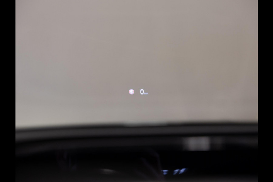 Škoda ENYAQ iV 80 / 204pk / Trekhaak / Panorama dak / Head-up display /