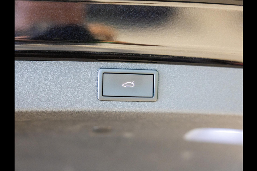 Škoda ENYAQ iV 80 / 204pk / Trekhaak / Panorama dak / Head-up display /