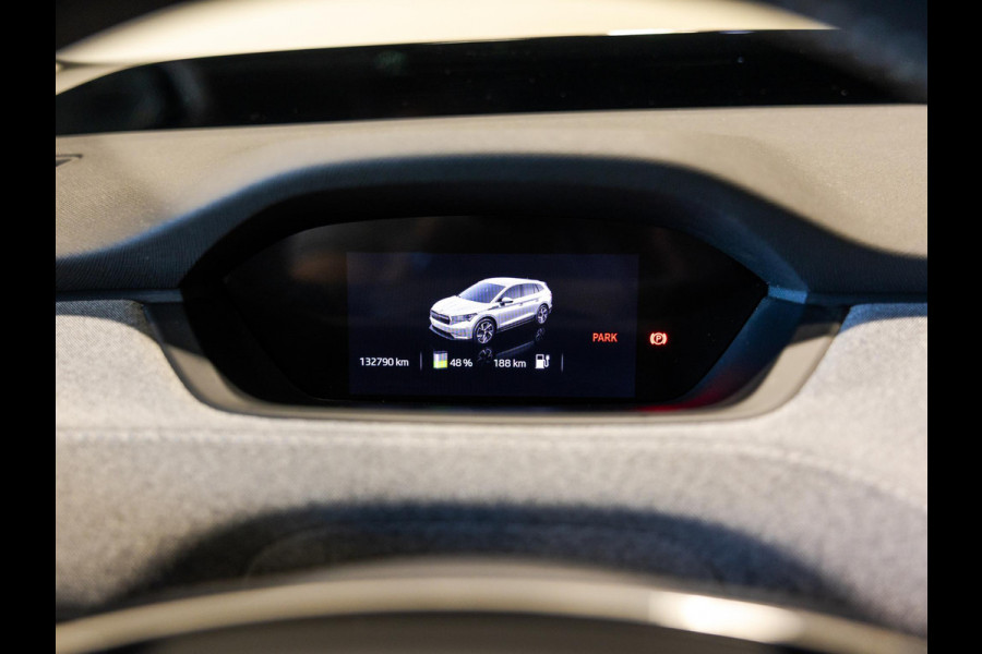 Škoda ENYAQ iV 80 / 204pk / Trekhaak / Panorama dak / Head-up display /