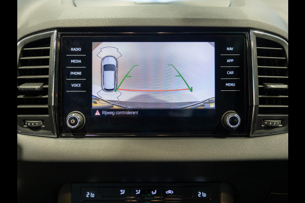 Škoda Karoq 1.5 TSI ACT Business Edition / 150pk / Achteruitrij camera / Adaptieve cruise control / Automatische klimaatregeling /