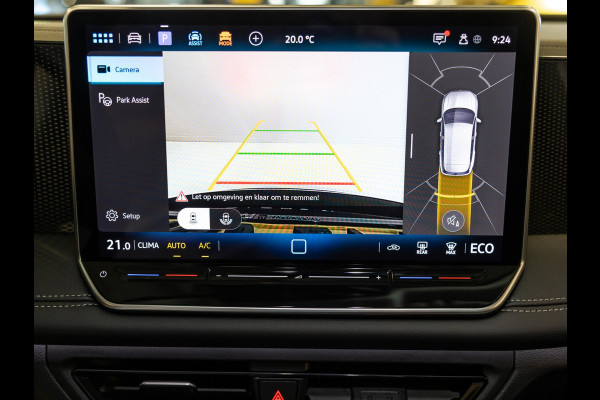 Volkswagen Tiguan 1.5 eHybrid Life Edition / 204pk / SoH 100% / Achteruitrij camera / Dodehoek herkenning / CarPlay /