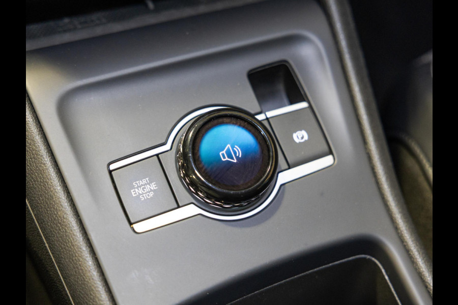 Volkswagen Tiguan 1.5 eHybrid Life Edition / 204pk / SoH 100% / Achteruitrij camera / Dodehoek herkenning / CarPlay /