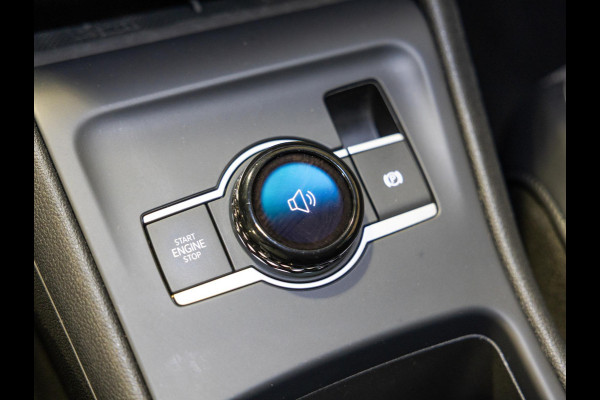 Volkswagen Tiguan 1.5 eHybrid Life Edition / 204pk / SoH 100% / Achteruitrij camera / Dodehoek herkenning / CarPlay /